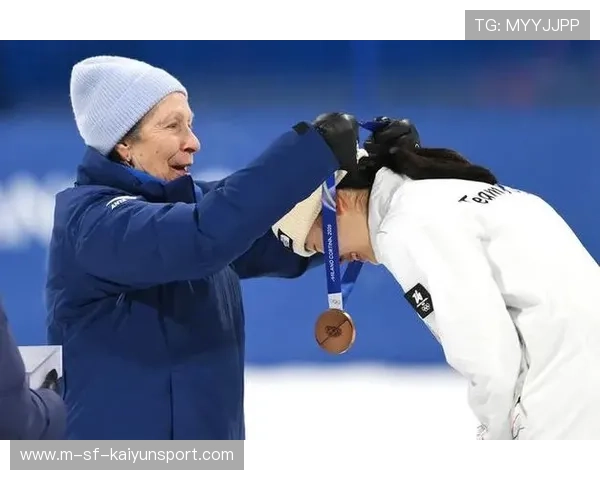 获得铜牌，加拿大再登领奖台，加拿大拿了多少金牌