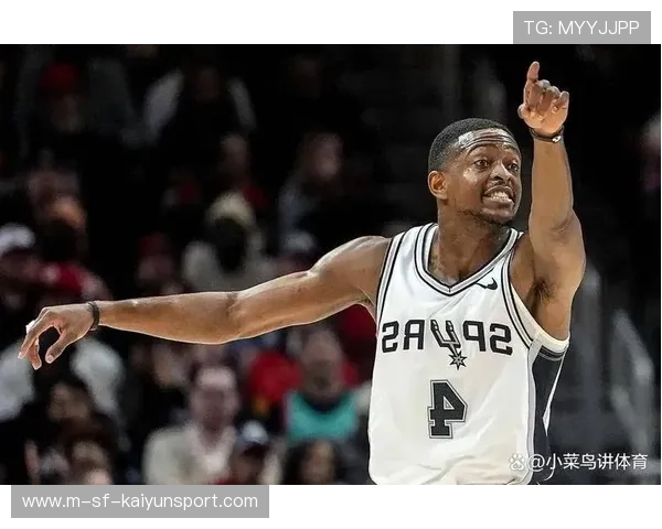 达龙·福克斯10助攻盘活全队，马刺六人得分上双